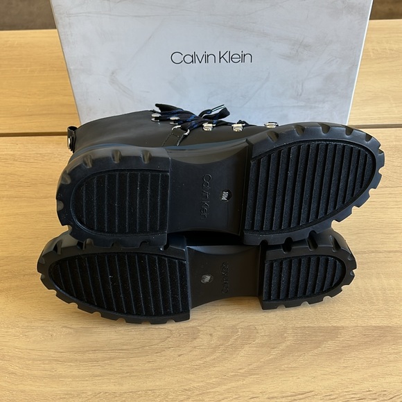 🎉HP🎉NIB Women’s Calvin Klein Lark Ankle Boot - Picture 11 of 12